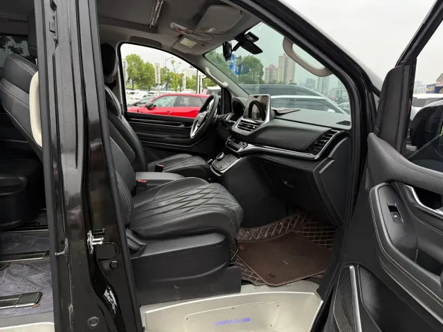 Maxus G20 — Фото автомобиля 5