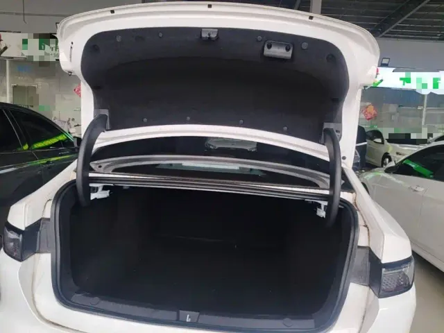 BYD Seal 05 DM-i — Фото автомобиля 18