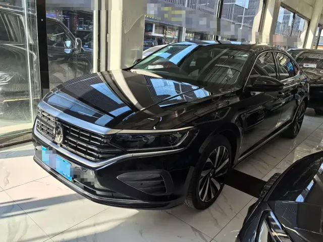 Фотография автомобиля — Volkswagen Passat