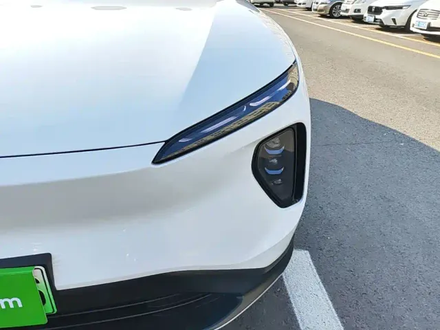 Nio ES6 — Фото автомобиля 23