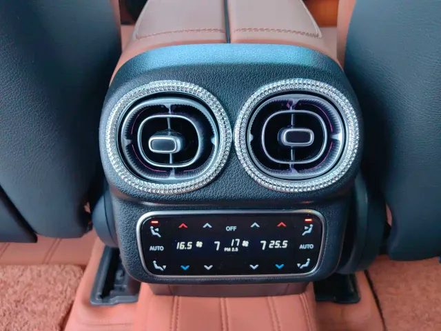 Mercedes-Benz GLC-Class — Фото автомобиля 14