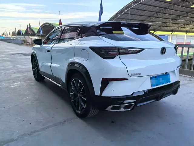 Changan UNI-T — Фото автомобиля 4