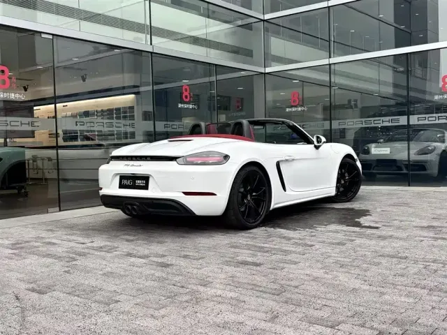 Porsche 718 — Фото автомобиля 3