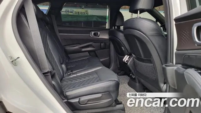 Kia Sorento Новый Sorento 4 поколение Бензин 2.5T 2WD — Фото автомобиля 14