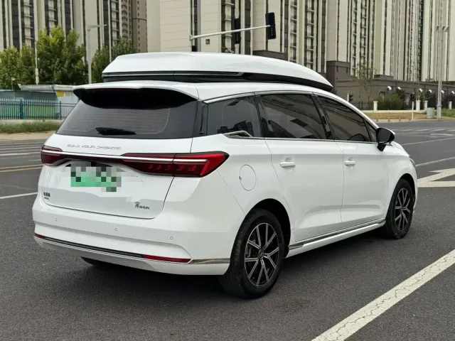 BYD Song MAX — Фото автомобиля 9