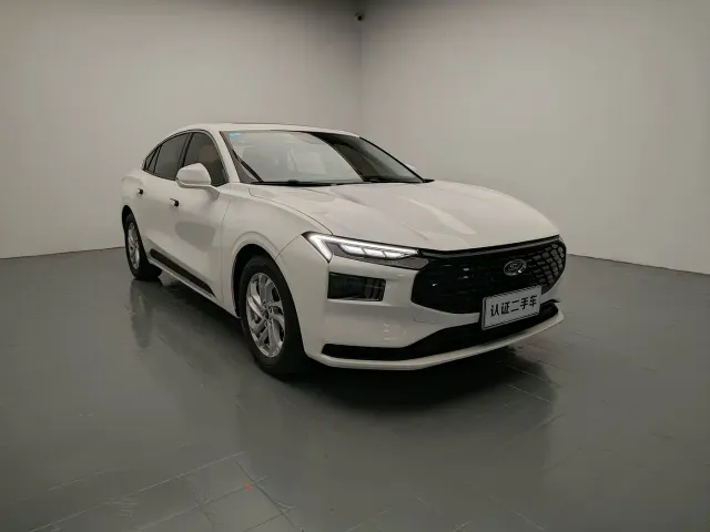Ford Mondeo — Фото автомобиля 3