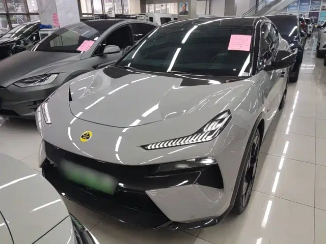 Lotus Eletre — Фото автомобиля 2