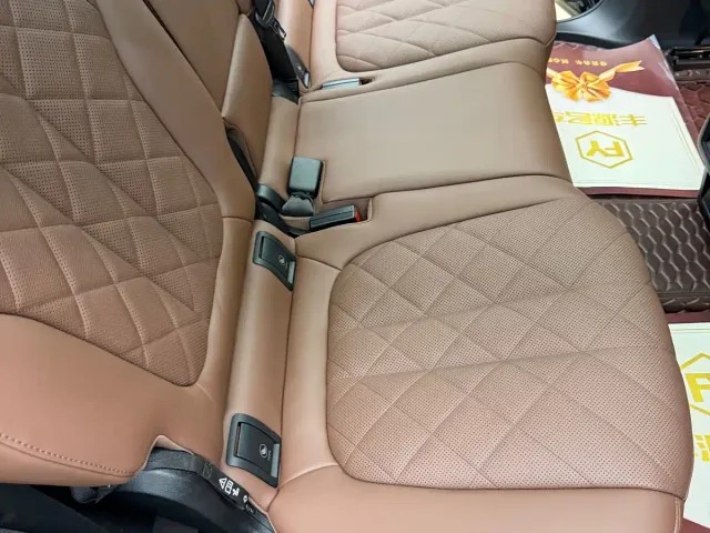 BMW X7 — Фото автомобиля 10