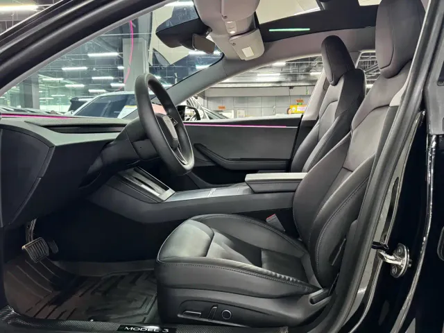 Tesla Model 3 — Фото автомобиля 7