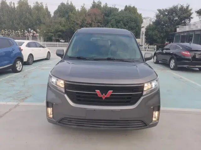 Wuling Zhengcheng — Фото автомобиля 2