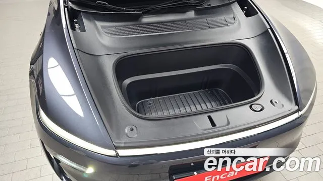 Tesla Model Y — Фото автомобиля 5