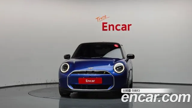 MINI Cooper 4th Gen — Фото автомобиля 3