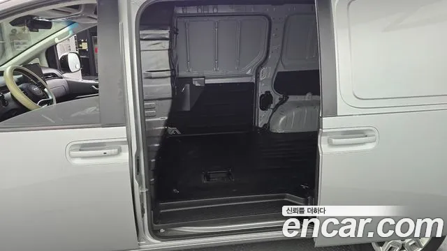 Hyundai Staria Staria Карго 3 места — Фото автомобиля 11