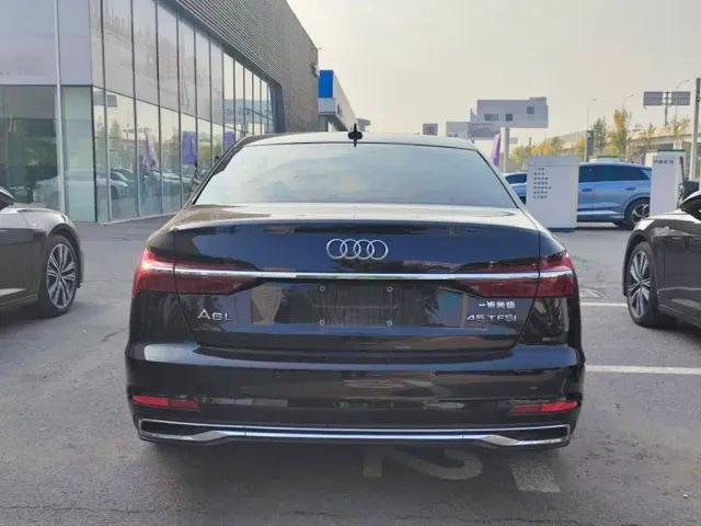 Audi A6L — Фото автомобиля 5
