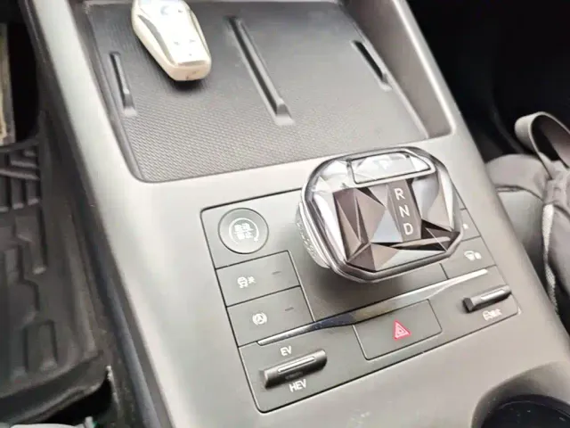 BYD Qin PLUS — Фото автомобиля 13