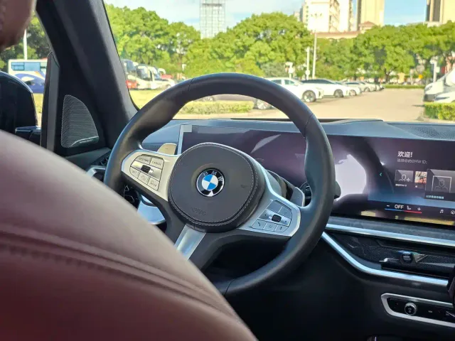 BMW X5 — Фото автомобиля 9
