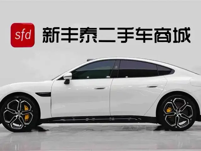 Xiaomi SU7 — Фото автомобиля 4