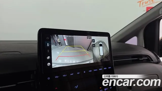 Hyundai Staria Staria 4WD Lounge 9 мест — Фото автомобиля 17