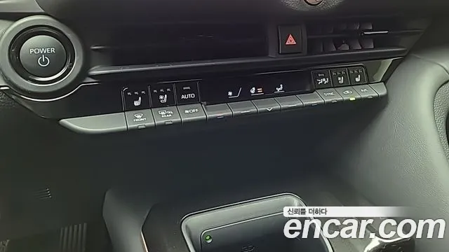 Toyota Crown — Фото автомобиля 15