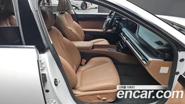 Hyundai Grandeur GN7 — Фото автомобиля 10