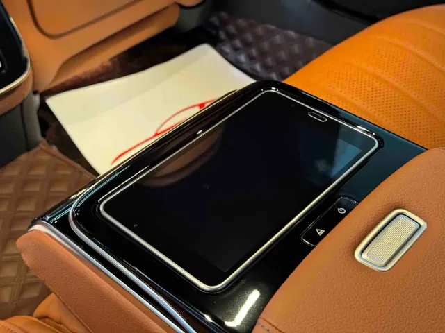 Mercedes-Benz S-Class — Фото автомобиля 13