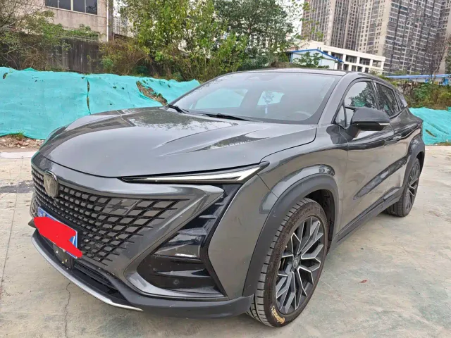 Changan UNI-T — Фото автомобиля 10