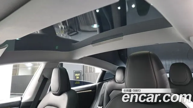 Tesla Model 3 — Фото автомобиля 25