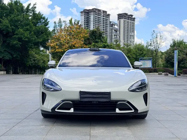 Xiaomi SU7 — Фото автомобиля 5