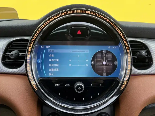 MINI Hatch — Фото автомобиля 28