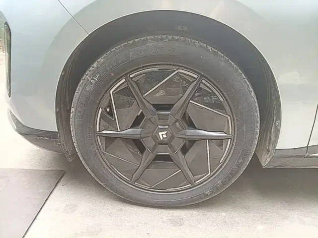 GAC Hyptec HT — Фото автомобиля 22