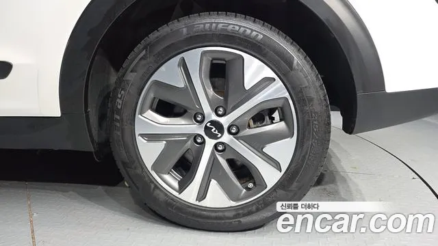 Kia Niro Niro Plus Earth — Фото автомобиля 21