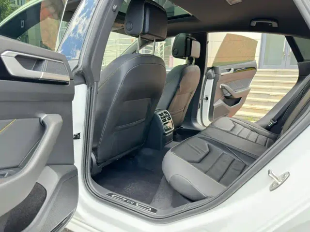 Volkswagen CC — Фото автомобиля 19