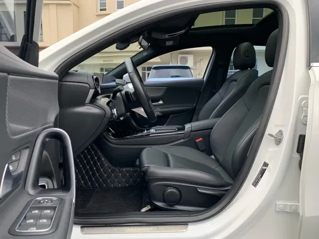 Mercedes-Benz A-Class — Фото автомобиля 13