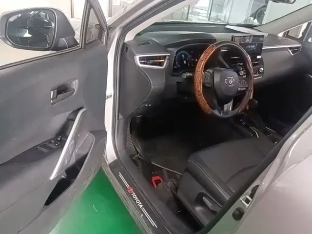 Toyota Corolla Cross — Фото автомобиля 15