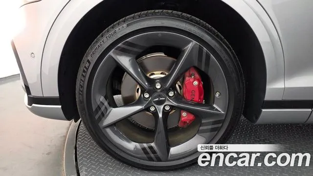 Genesis GV70 — Фото автомобиля 5
