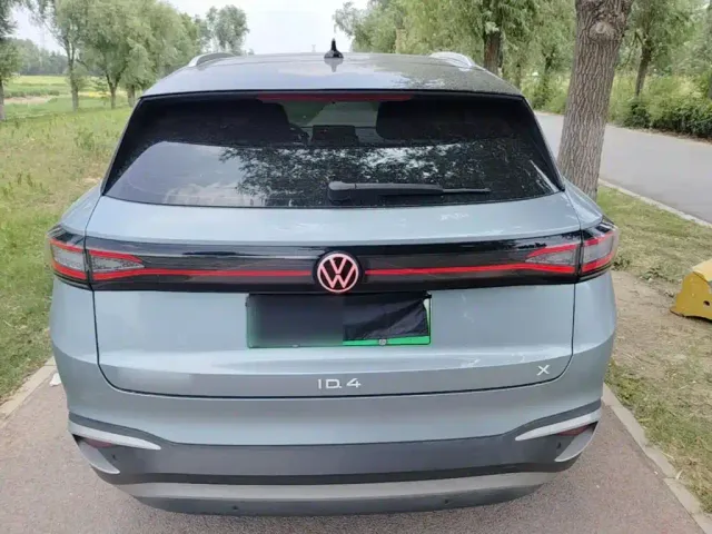 Volkswagen ID.4 X — Фото автомобиля 3