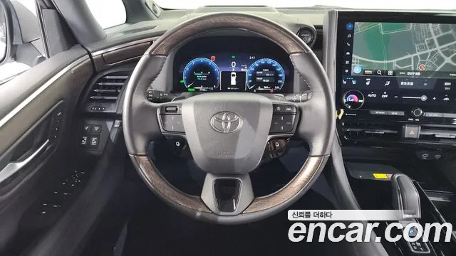 Toyota Alphard — Фото автомобиля 12