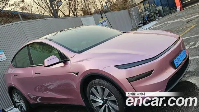 Tesla Model Y — Фото автомобиля 2