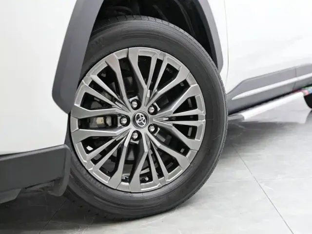 Toyota Wildlander — Фото автомобиля 3