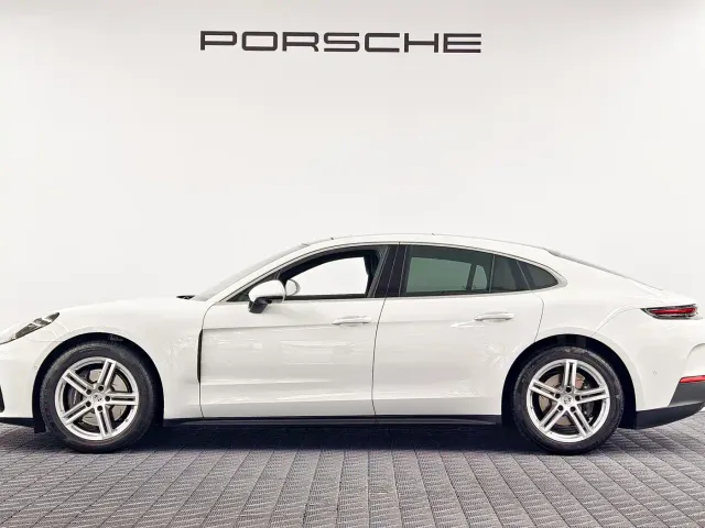 Porsche Panamera — Фото автомобиля 4