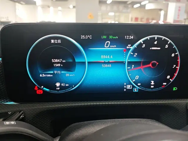 Mercedes-Benz A-Class — Фото автомобиля 11