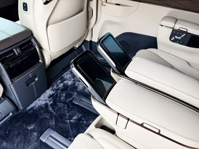 Toyota Vellfire — Фото автомобиля 6