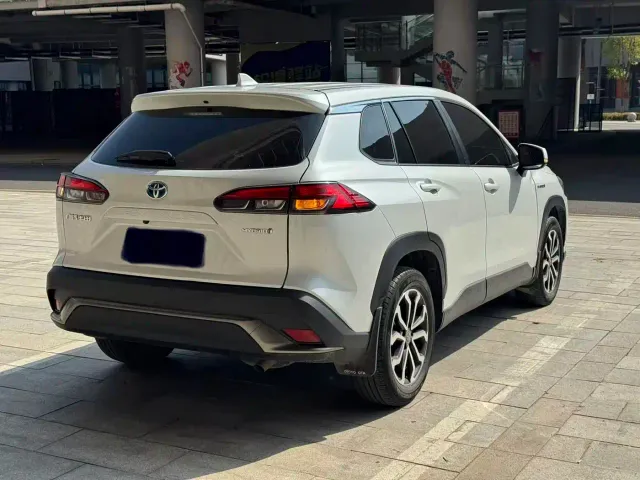 Toyota Frontlander — Фото автомобиля 6