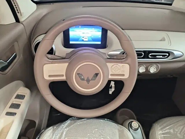 Wuling Hongguang Mini EV — Фото автомобиля 10