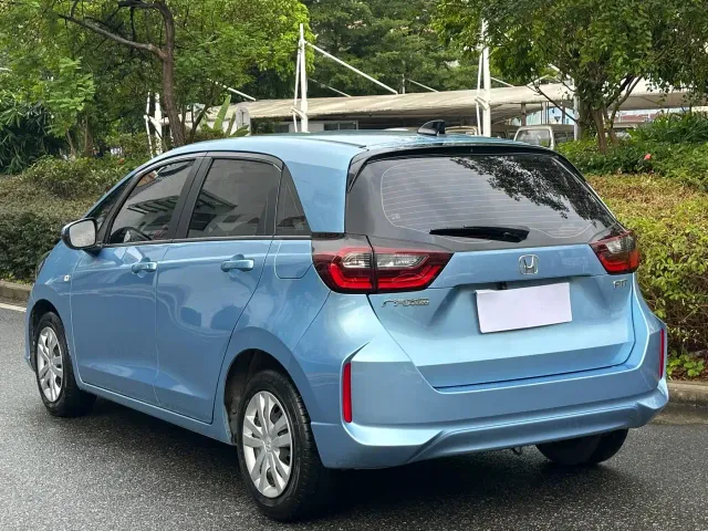 Honda Fit — Фото автомобиля 10