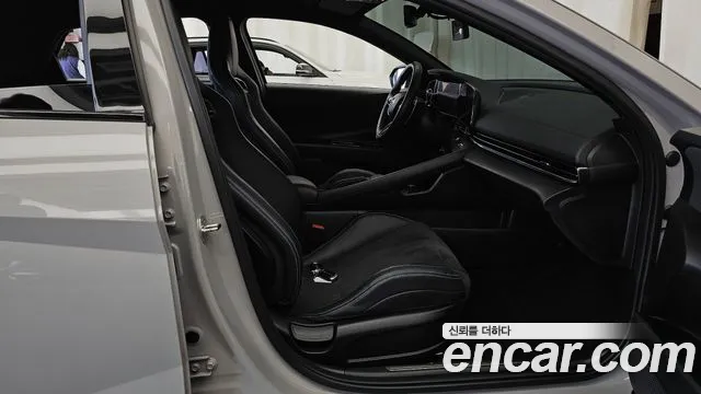 Hyundai Avante CN7 — Фото автомобиля 11