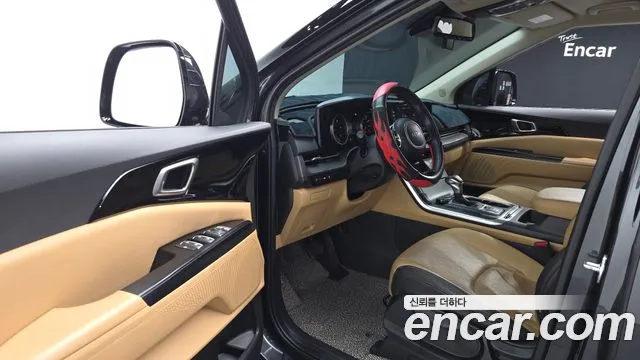 Kia Canival Carnival 4 поколение Дизель 11 мест Prestige — Фото автомобиля 11