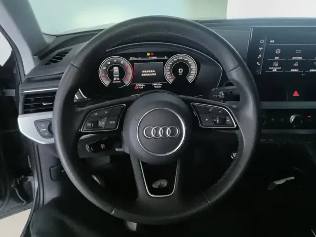 Audi A4L — Фото автомобиля 15