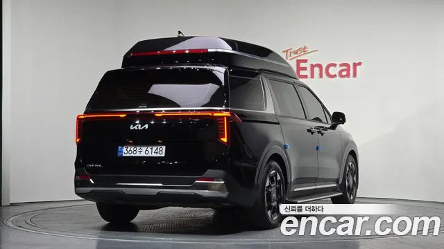 Kia Canival Новый Carnival 4 поколение Бензин 4 места Hi-Limousine — Фото автомобиля 2