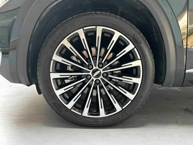 Geely Xingyue L — Фото автомобиля 3